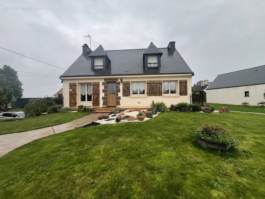 Maison à PLOERMEL