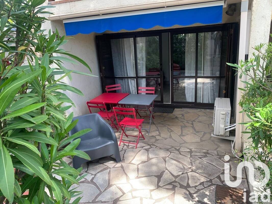 Photo 1 - Appartement à ROQUEBRUNE-SUR-ARGENS