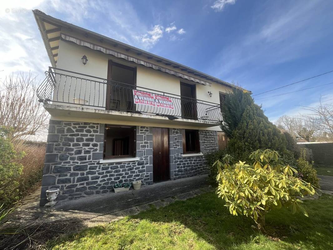 Maison à PLEAUX