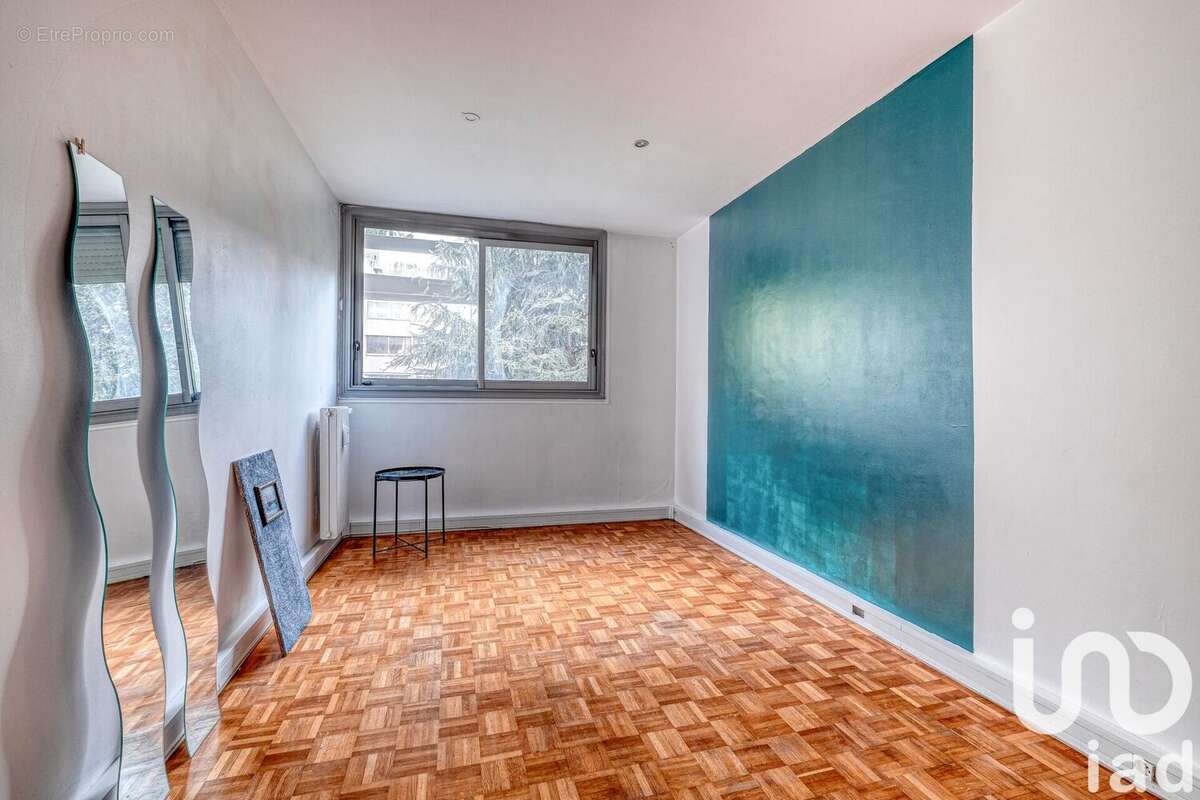 Photo 5 - Appartement à LE BLANC-MESNIL