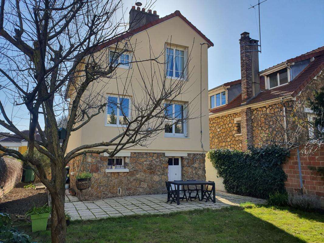 Maison à BAGNEUX