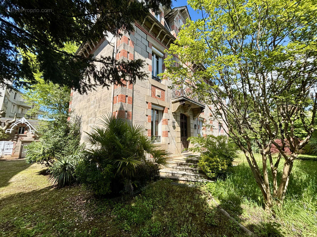 Maison à BRIVE-LA-GAILLARDE
