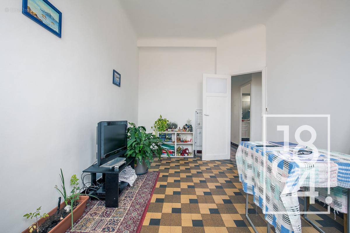 Appartement à MARSEILLE-9E