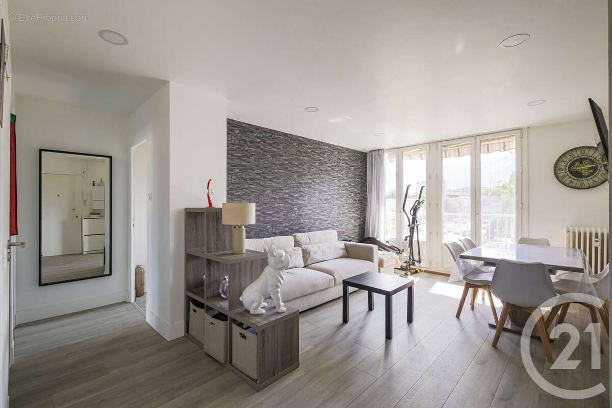 Appartement à SAINT-MARTIN-D&#039;HERES