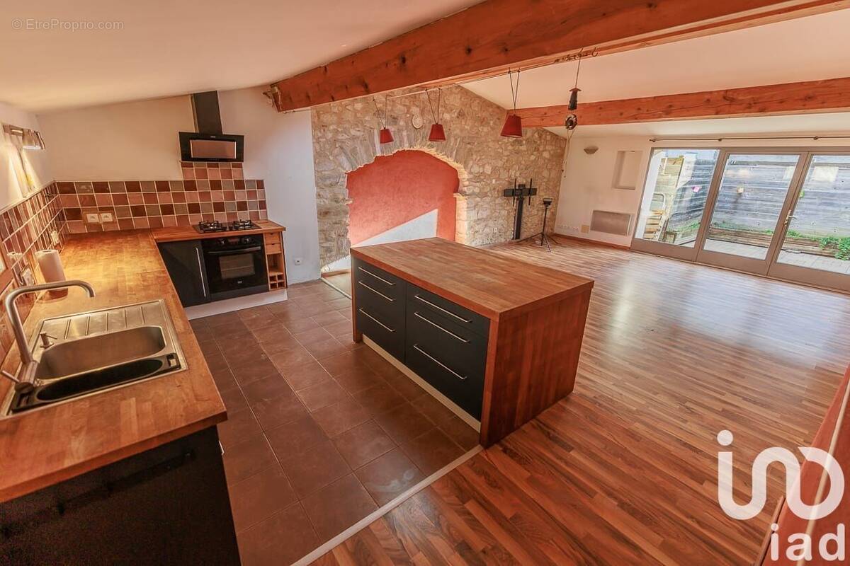 Photo 1 - Maison à VILLENEUVE-MINERVOIS