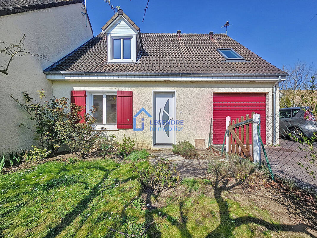 Maison à PIERRELAYE