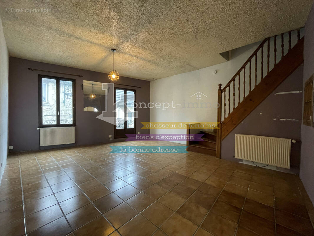 n°9 - Maison à CLERMONT