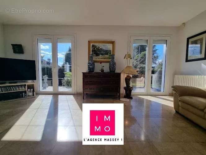 Maison à LALOUBERE