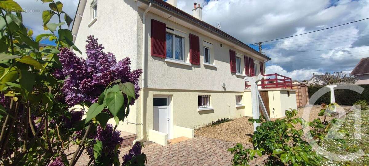 Maison à BROU