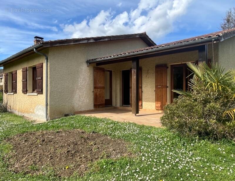 Maison à MIRANDE