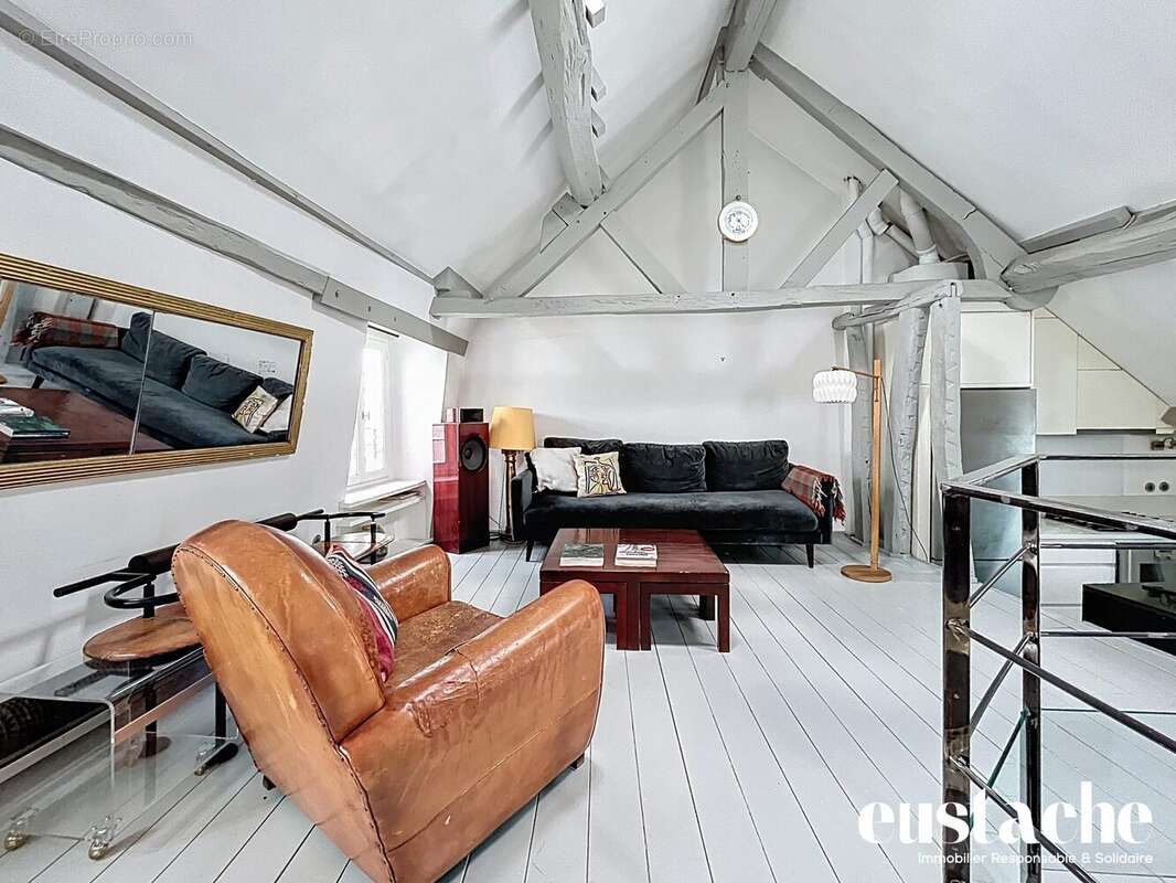 Appartement à PARIS-2E