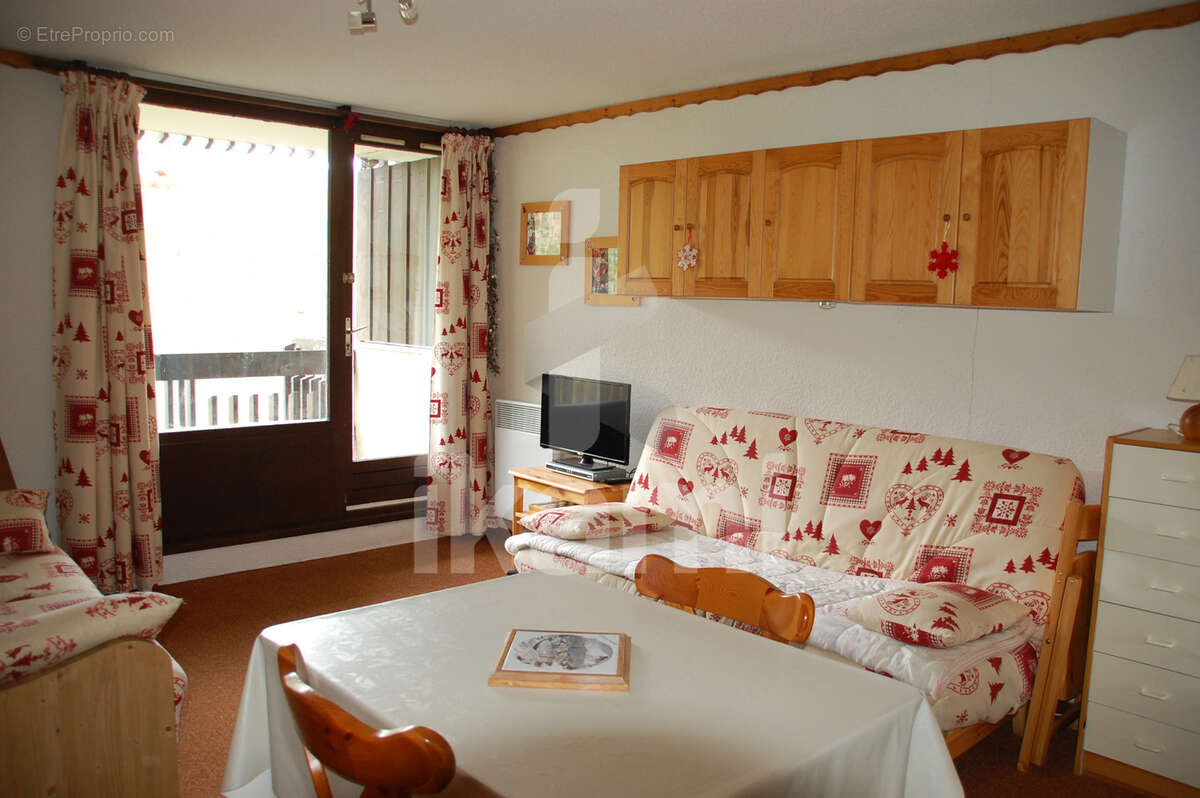 Appartement à SAINT-FRANCOIS-LONGCHAMP