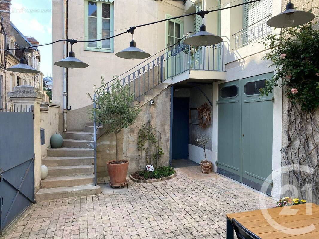 Maison à AUXERRE