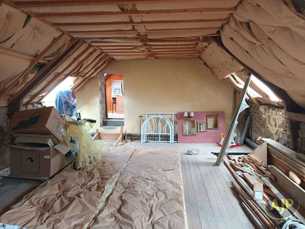 Maison à MOLAC