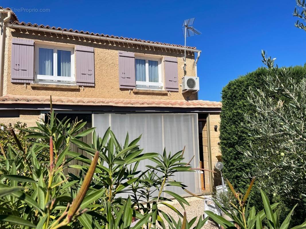 Maison à VILLENEUVE-LES-AVIGNON