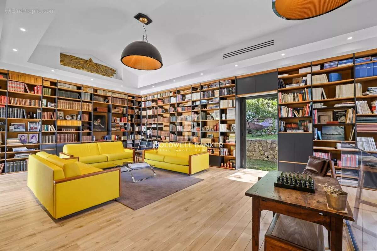 Maison à MOUGINS
