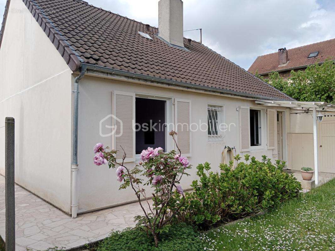 Maison à CROSNE