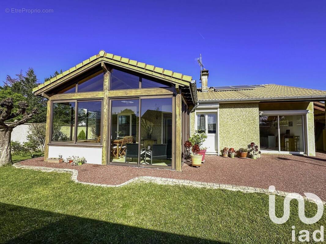 Photo 1 - Maison à PONT-DE-L&#039;ISERE