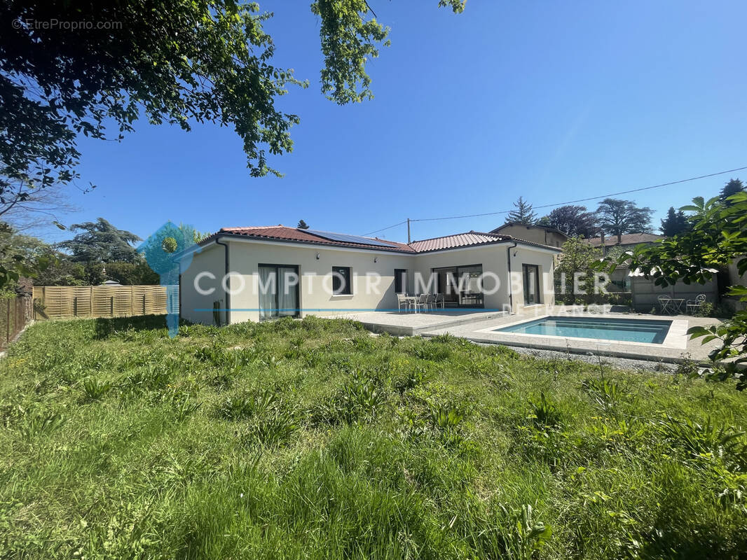 Maison à ROMANS-SUR-ISERE