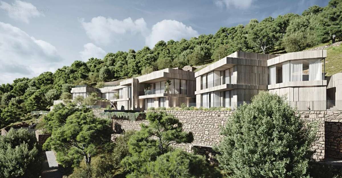 Maison à EZE