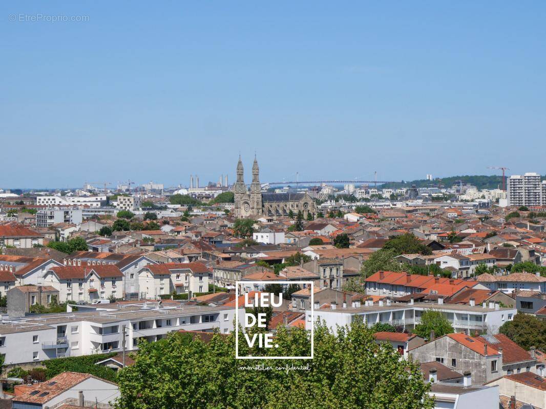 Appartement à BORDEAUX