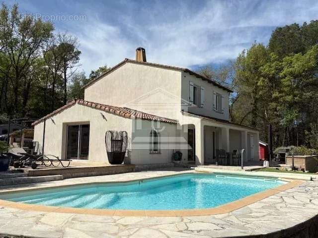 Maison à CALLIAN