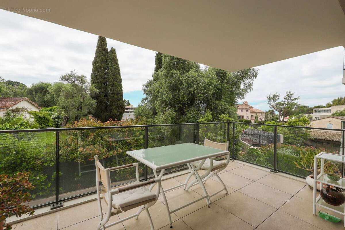 Appartement à LE CANNET