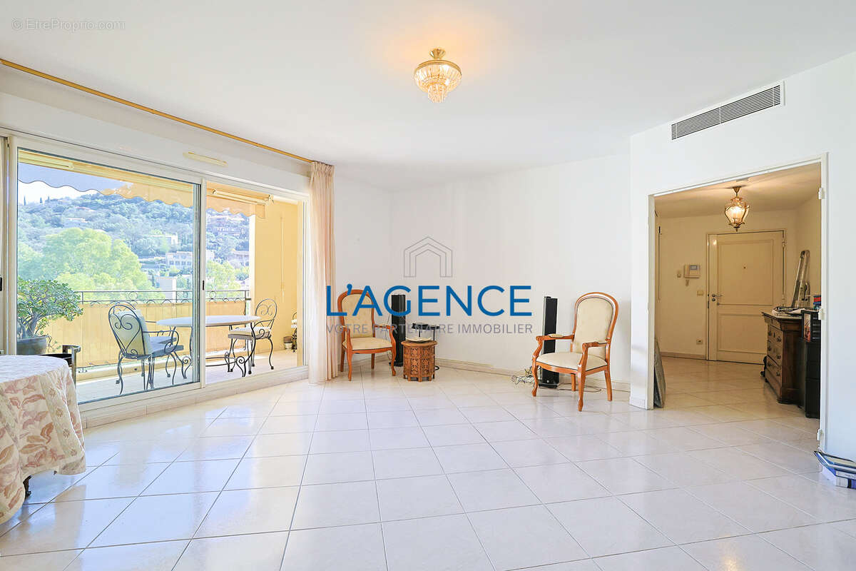 Appartement à HYERES