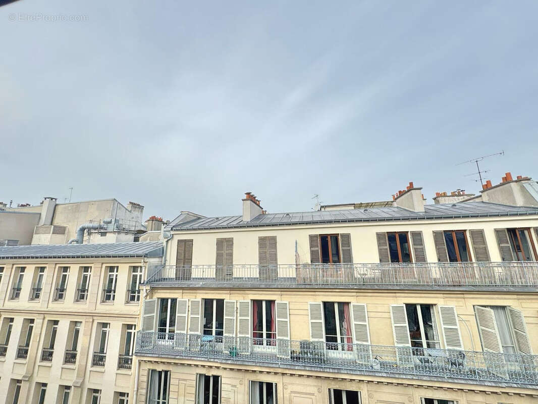 Appartement à PARIS-10E