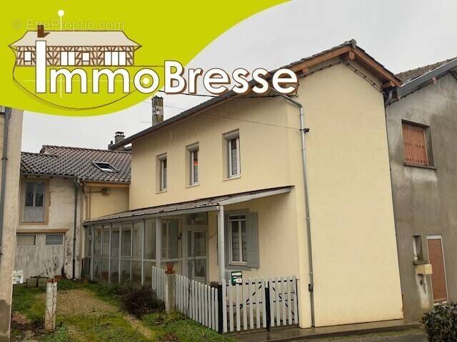 Maison à MONTREVEL-EN-BRESSE