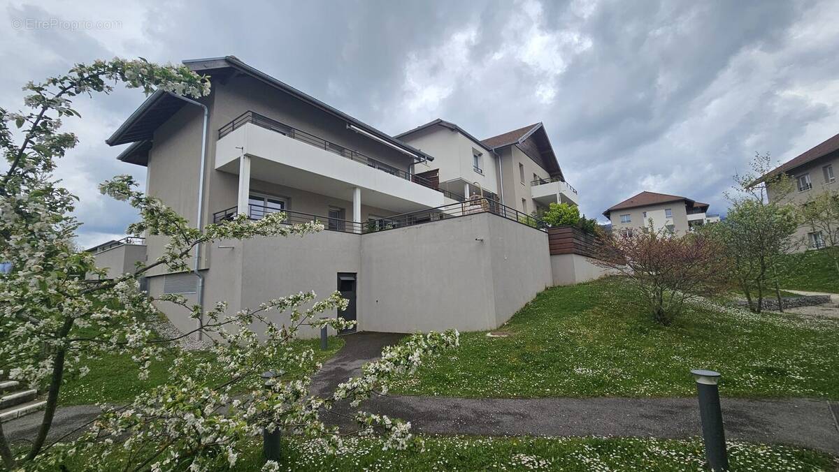 Appartement à CHAPEIRY