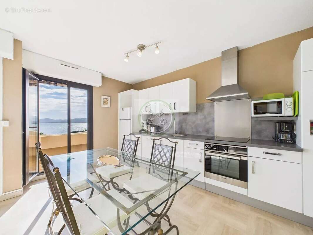 Appartement à SAINT-RAPHAEL