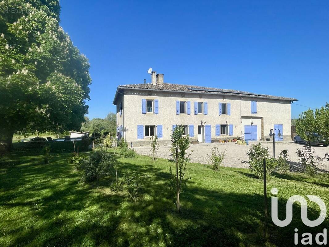 Photo 1 - Maison à SALVAGNAC
