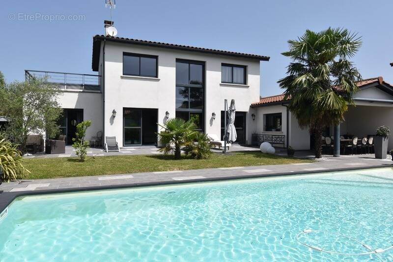 Maison à QUINCIEUX