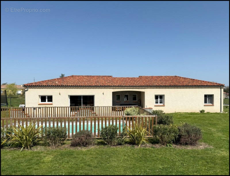 Maison à FLEURANCE