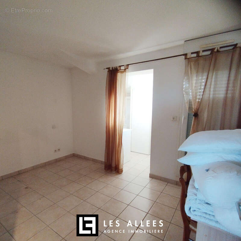 Appartement à BOLLENE