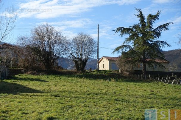 Terrain à SAINT-BERTRAND-DE-COMMINGES