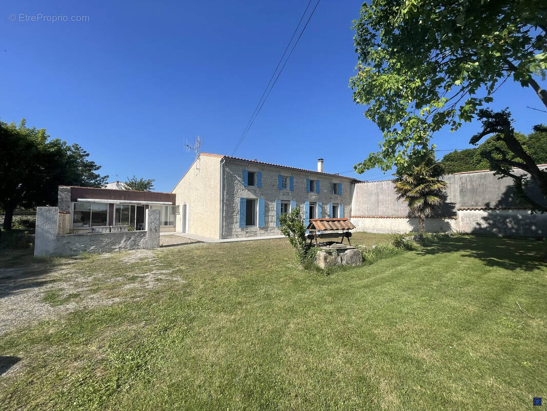 Maison à SEMUSSAC