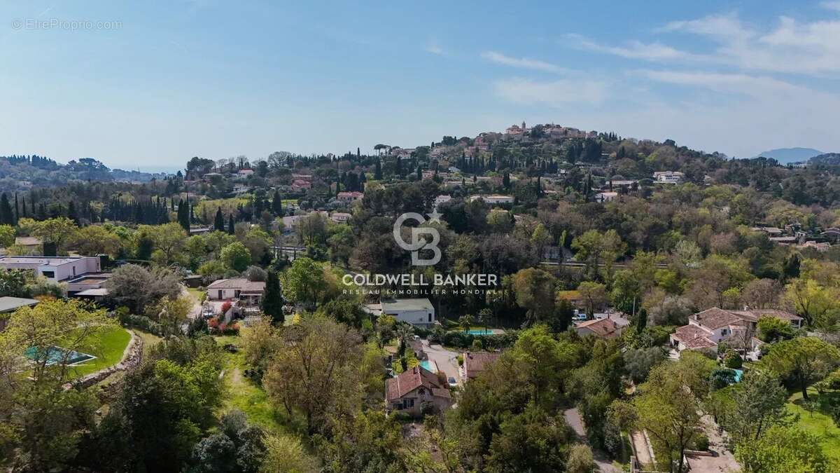 Maison à MOUGINS