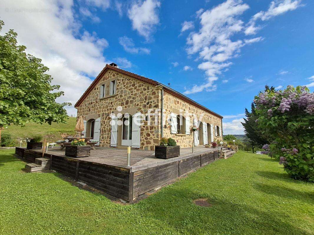 Maison à BLESLE
