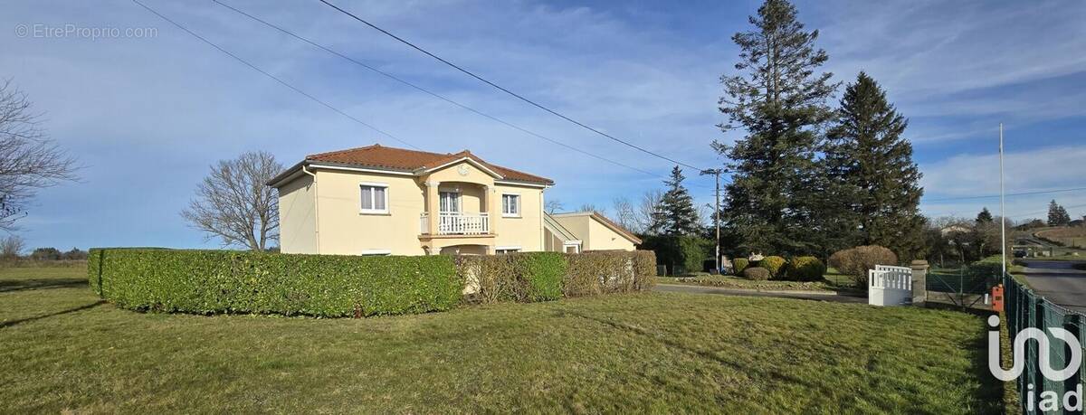 Photo 1 - Maison à UNIEUX