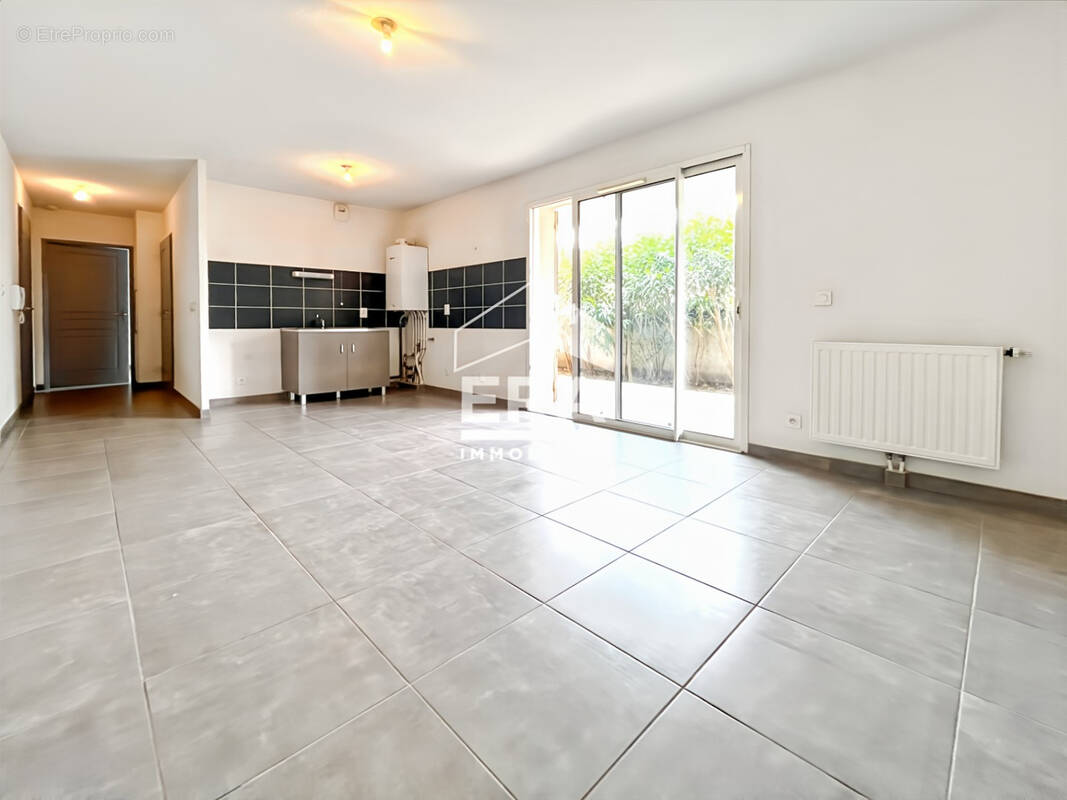 Appartement à BARBENTANE