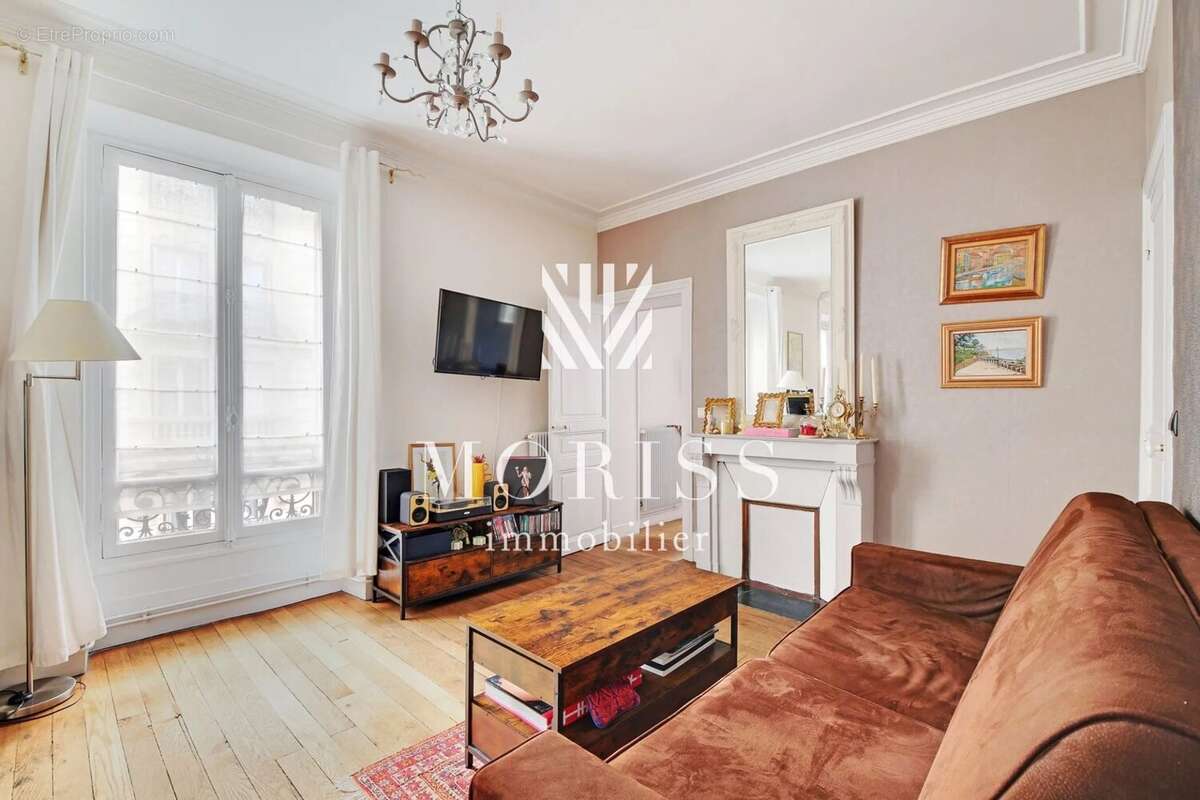 Appartement à PARIS-14E