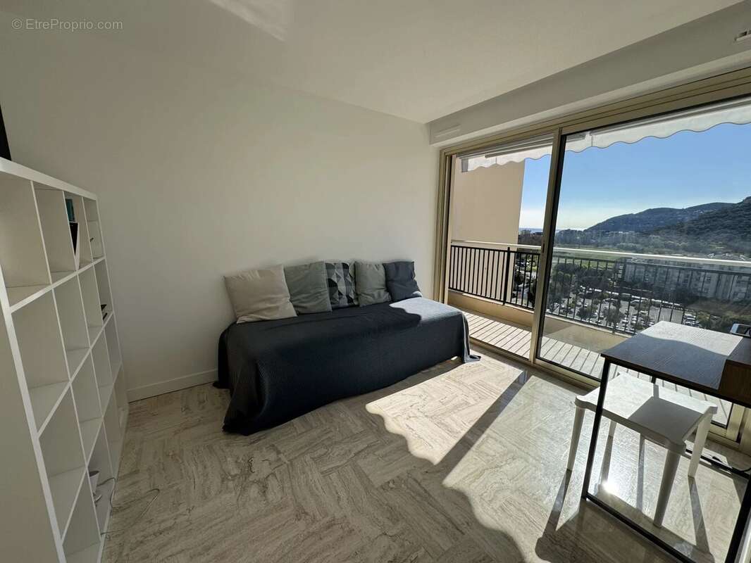 Appartement à MANDELIEU-LA-NAPOULE