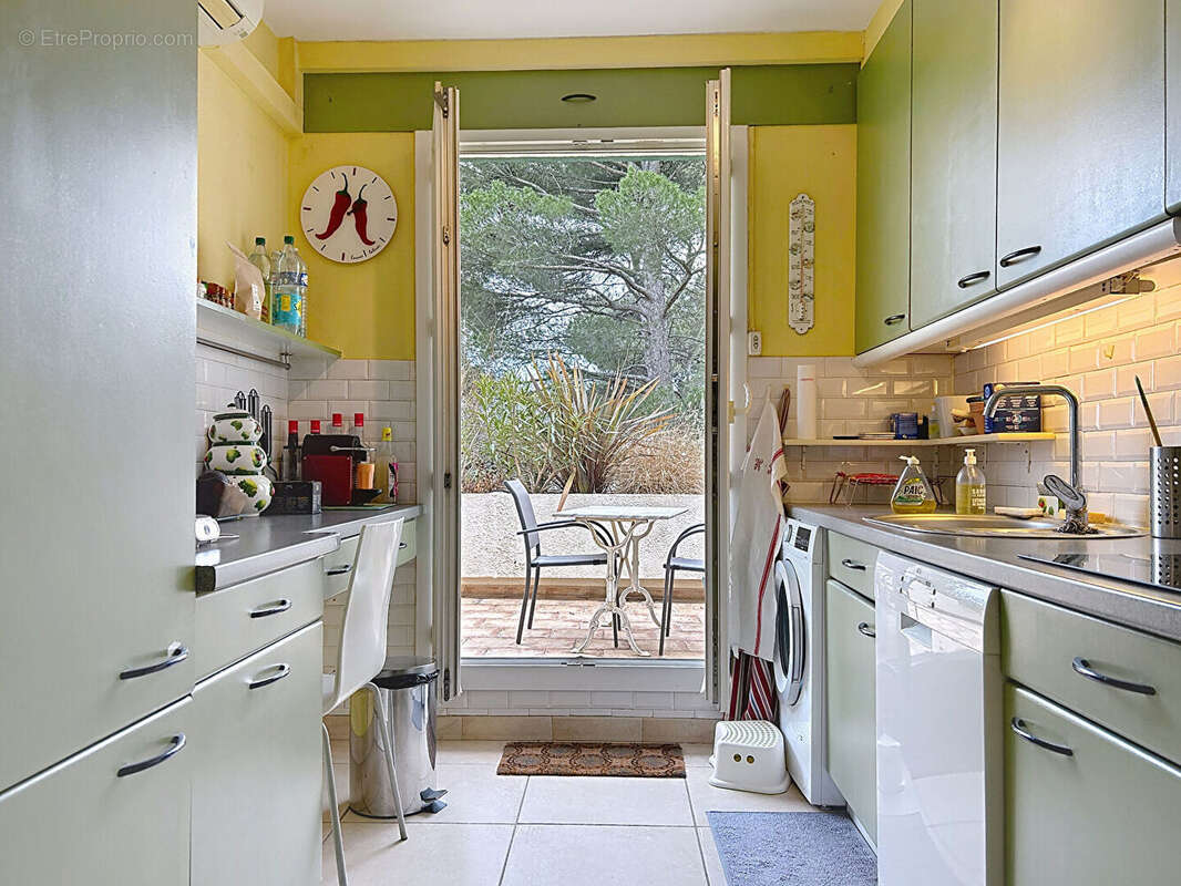 Appartement à VILLENEUVE-LES-AVIGNON
