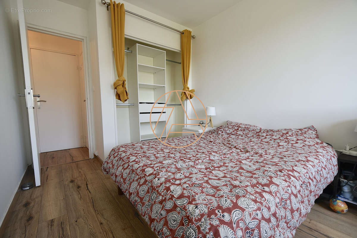 Appartement à SAINT-MAUR-DES-FOSSES