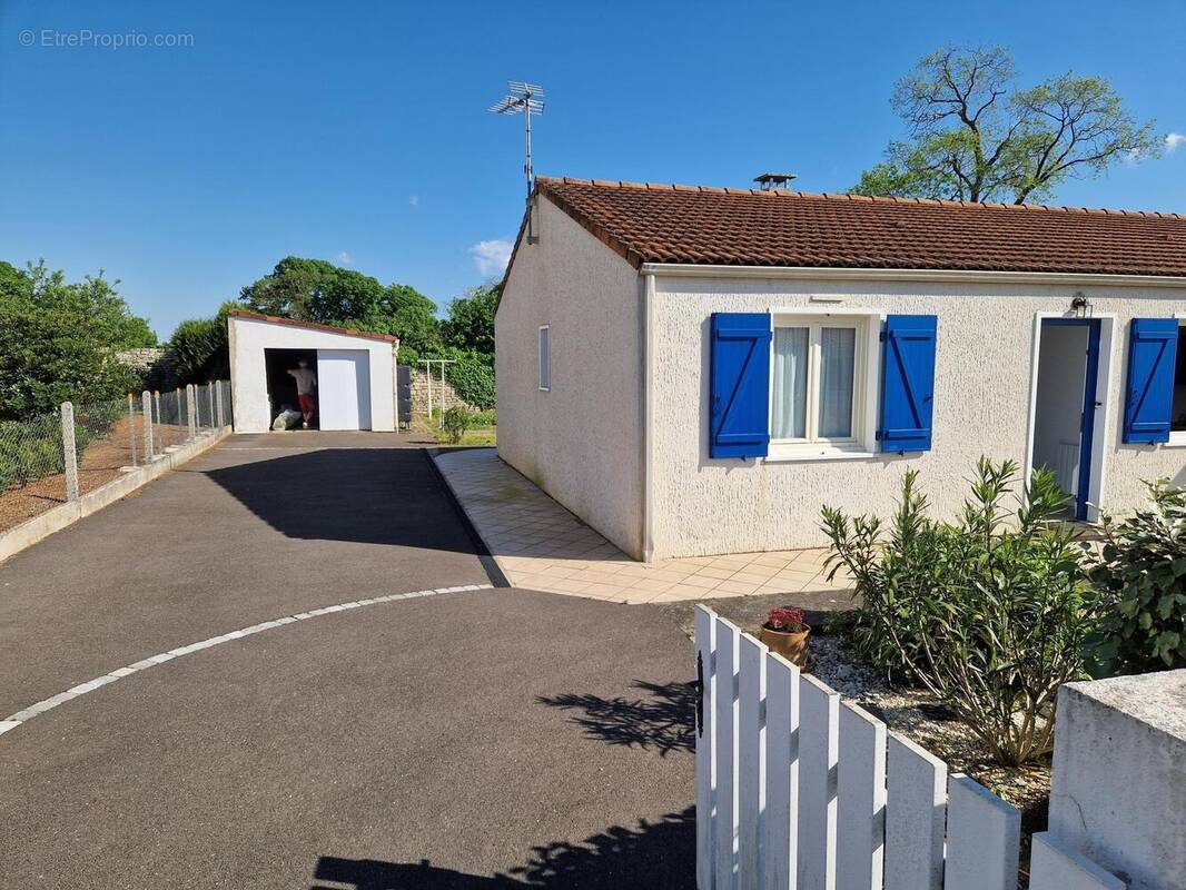 Photo 1 - Maison à FONTENAY-LE-COMTE