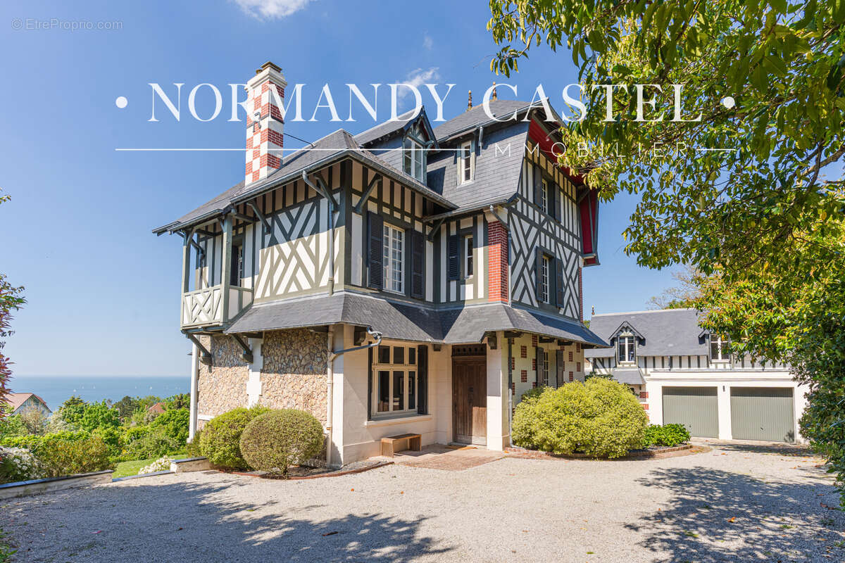 Maison à TROUVILLE-SUR-MER
