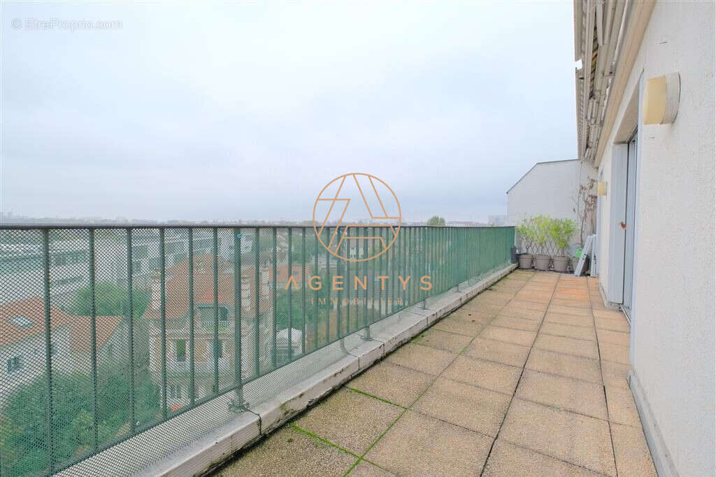 Appartement à SAINT-MAUR-DES-FOSSES