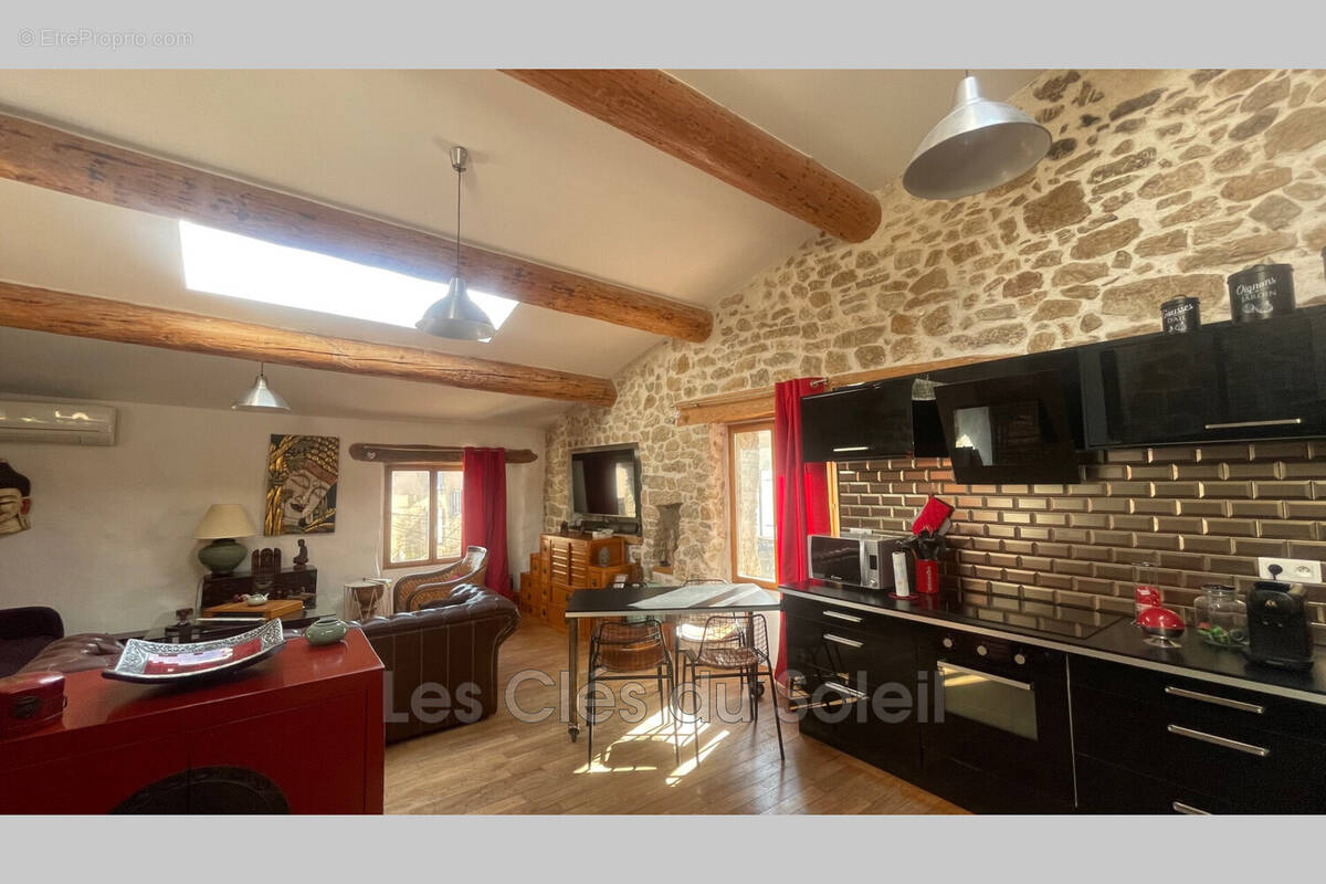 Appartement à CAMPS-LA-SOURCE
